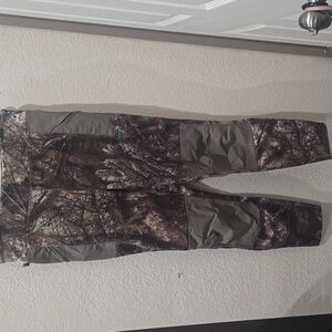 Women's Camouflage Cargo Pants